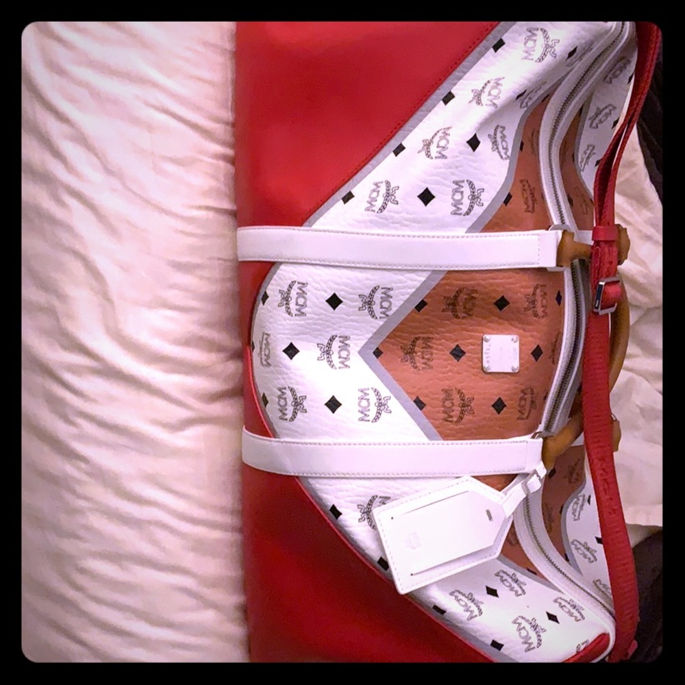 Mcm large duffel/overnight bag! Perfect condition!